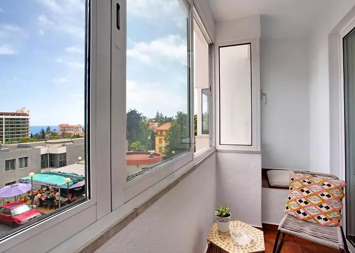 アパート Living フンシャル