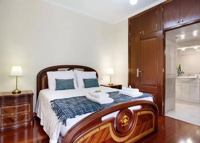 Living דירה פונשל