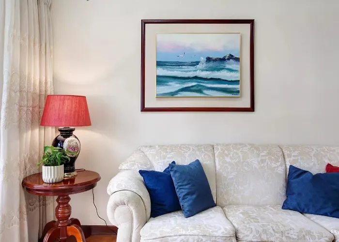 Living Apartment *